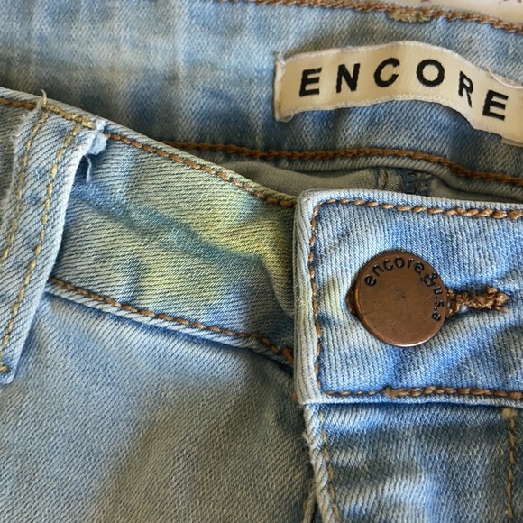 Jeans - Picture 5 of 5